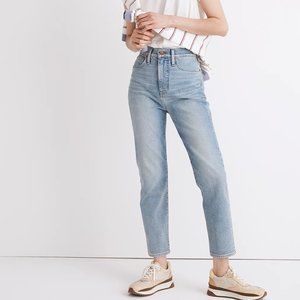NEW Madewell Cropped Momjean in Mayes Wash